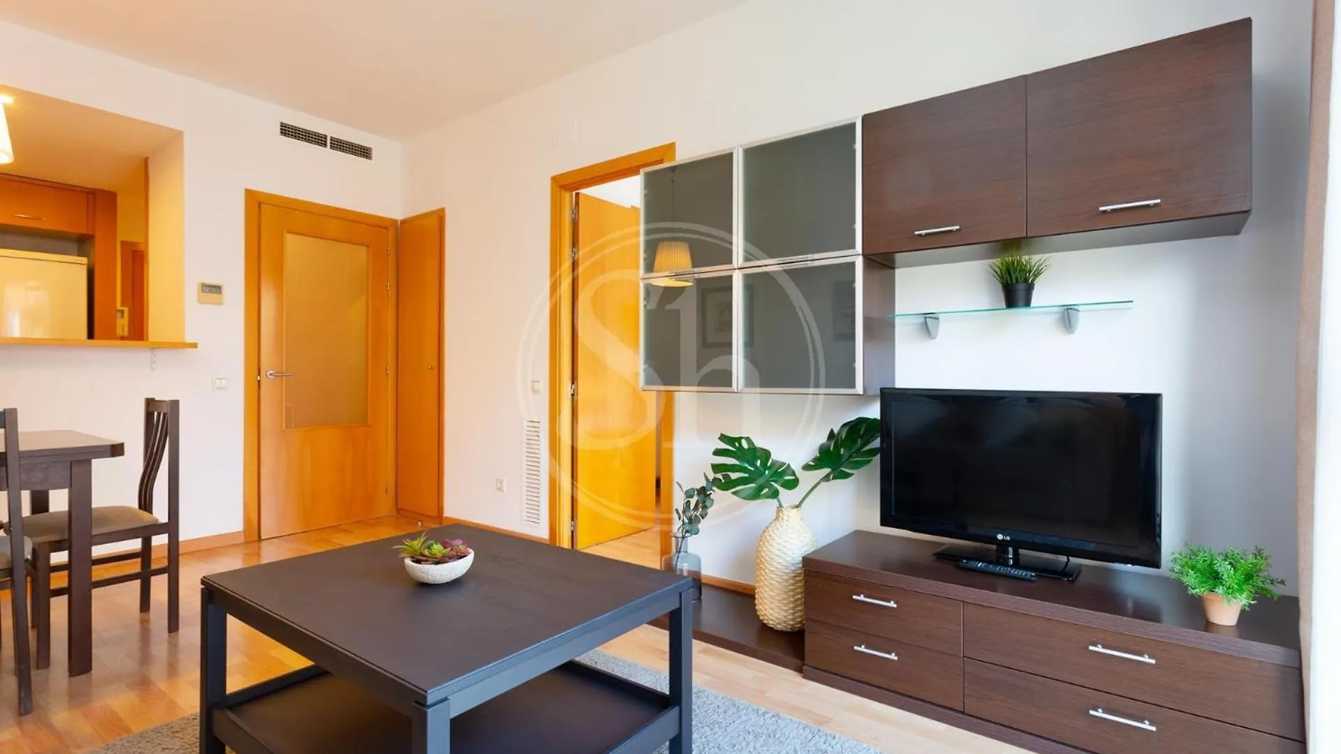 Cosy Apartment Next To Sagrada Familia I Barcelona Spain